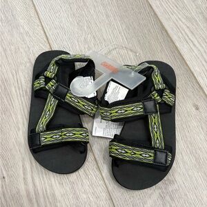 Gymboree Black and Yellow Patterned Sandals